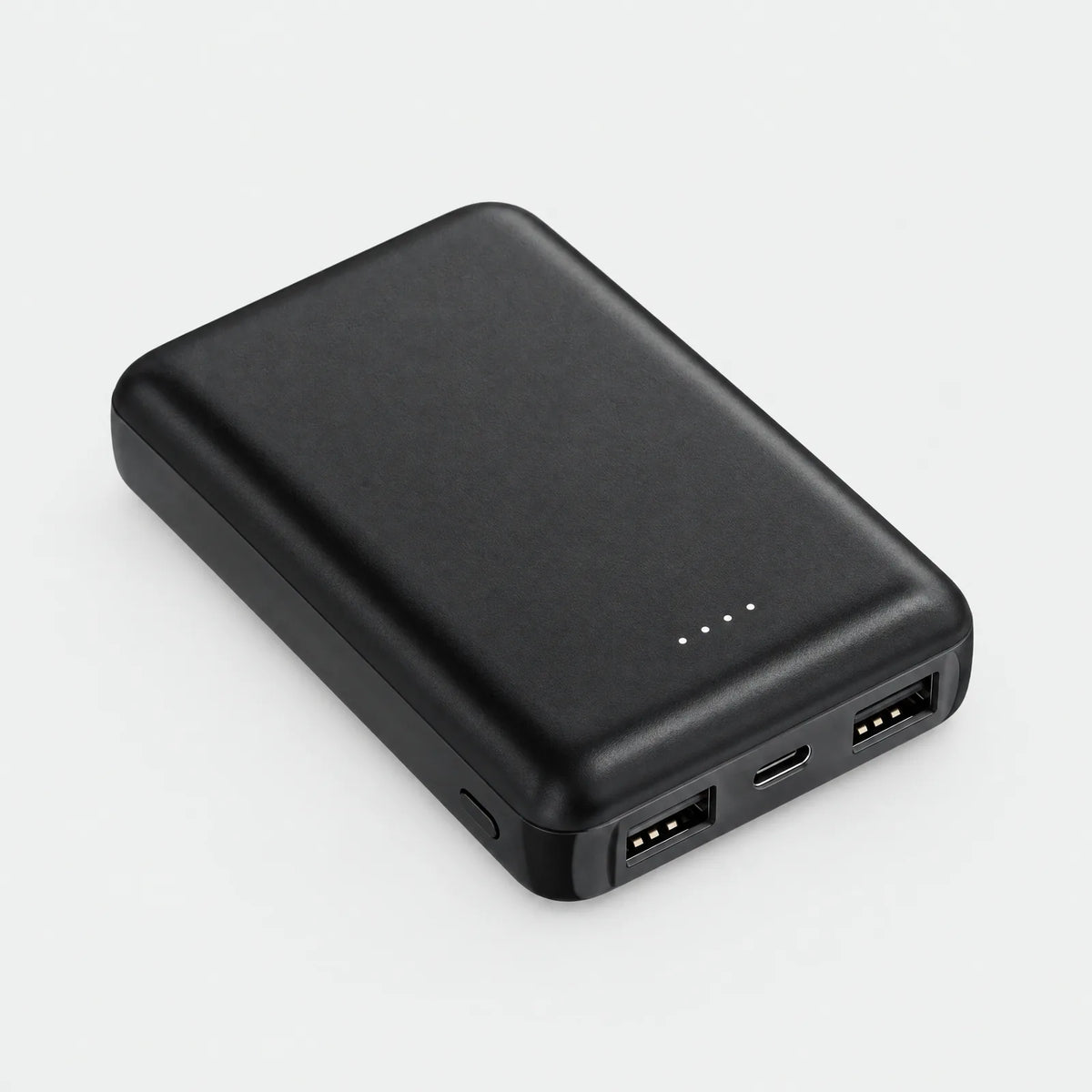 Alpenwarm Powerbank 5.000 mAh, mattschwarz, mit zwei USB-A-Anschlüssen, USB-C und vier LEDs